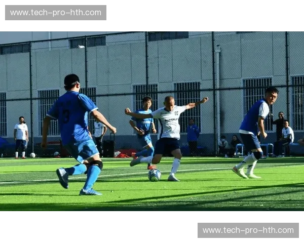 绿茵逐梦，激情碰撞：鲁能vs富力全场回顾，一场荡气回肠的足球史诗